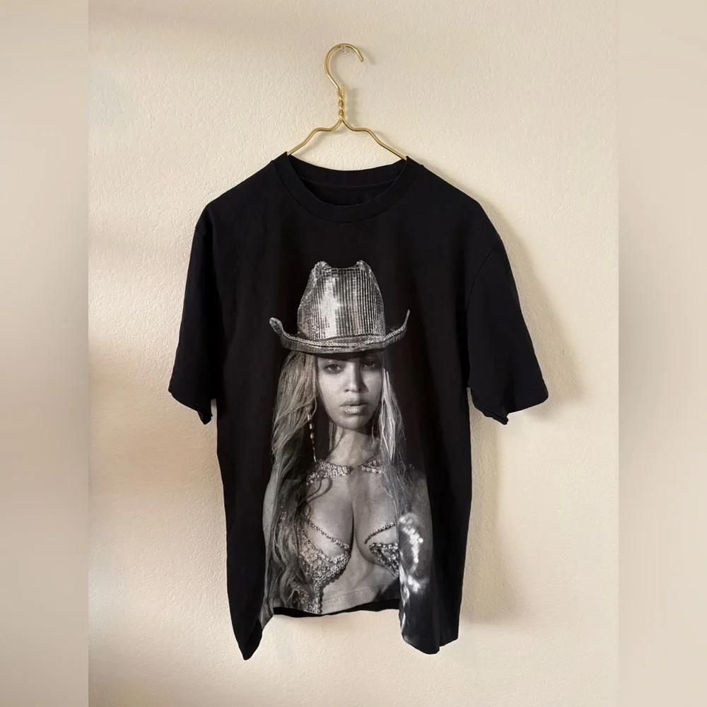 Beyonce renaissance tour shirt cowgirl hat large
